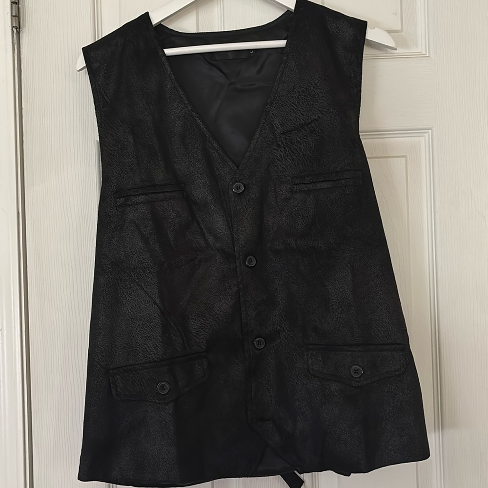 Men's Textured Vest